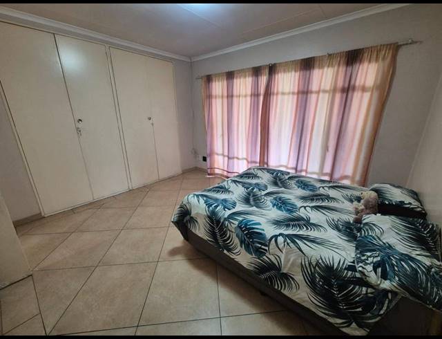 3 BEDROOM TOWNHOUSE FOR SALE IN BRACKENDOWNS